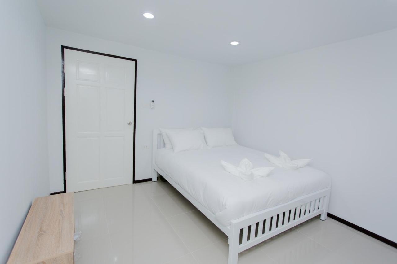 เอ็นเค เกสท์เฮ้าท์ 2 Hotel กรุงเทพมหานคร ภายนอก รูปภาพ