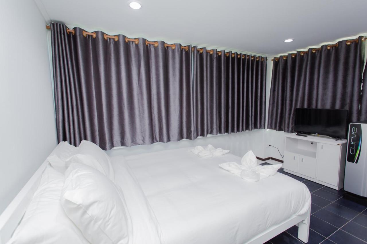 เอ็นเค เกสท์เฮ้าท์ 2 Hotel กรุงเทพมหานคร ภายนอก รูปภาพ